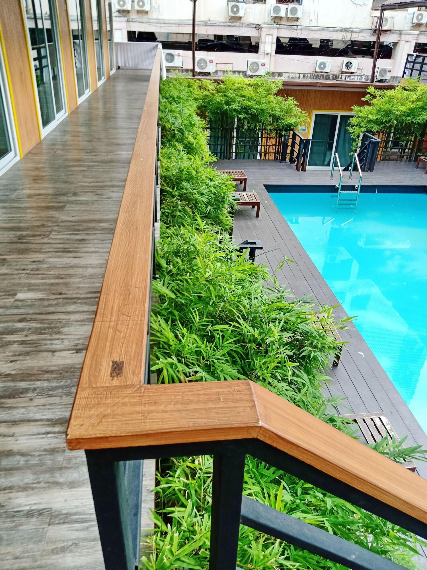 Resort M - Mrt Huai Khwang Bangkok Exterior foto