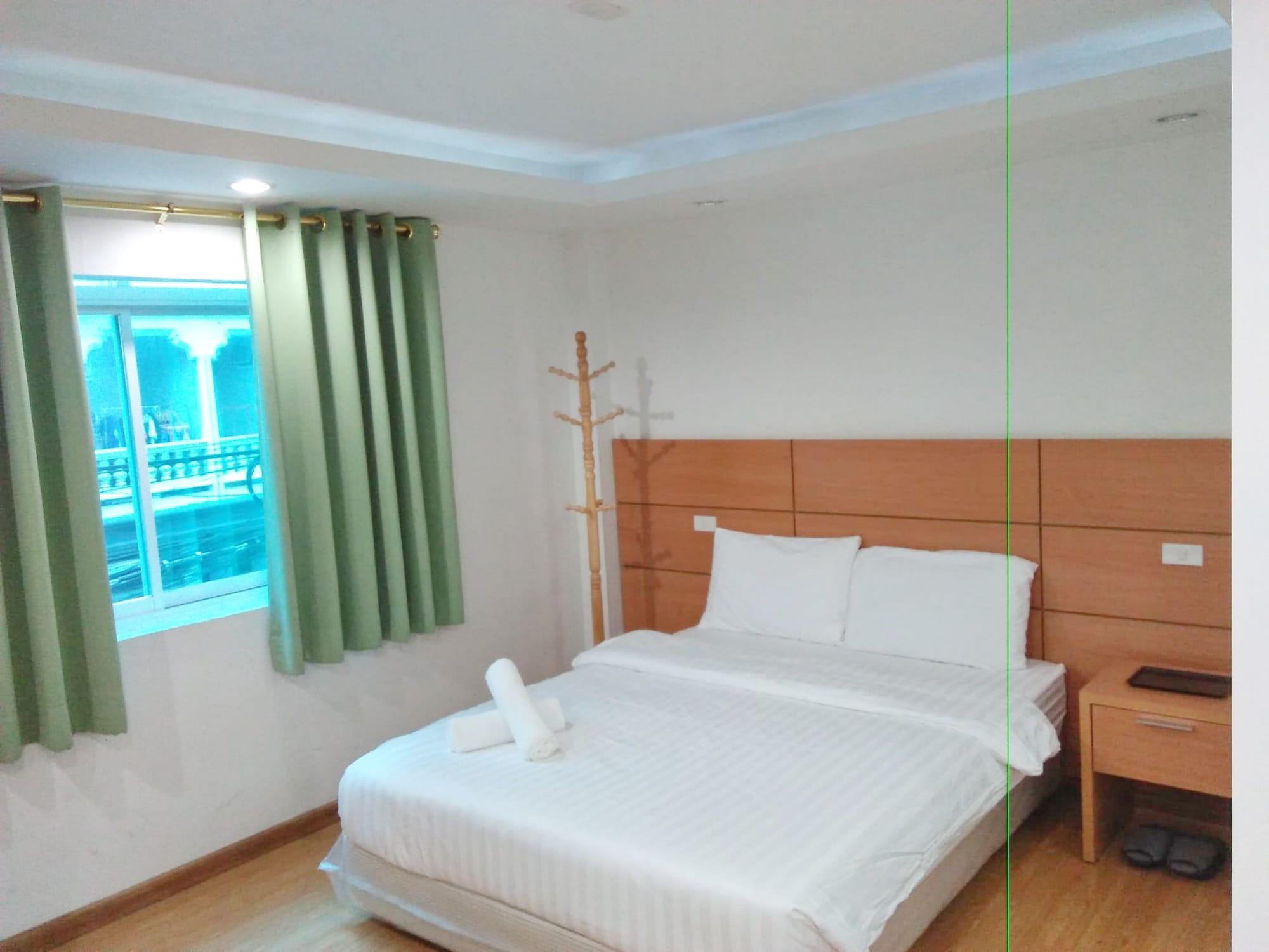 Resort M - Mrt Huai Khwang Bangkok Exterior foto